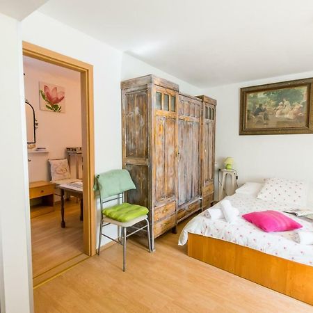 Beautiful Rustical Apt Ana In The Heart Of Rovinj Exterior foto