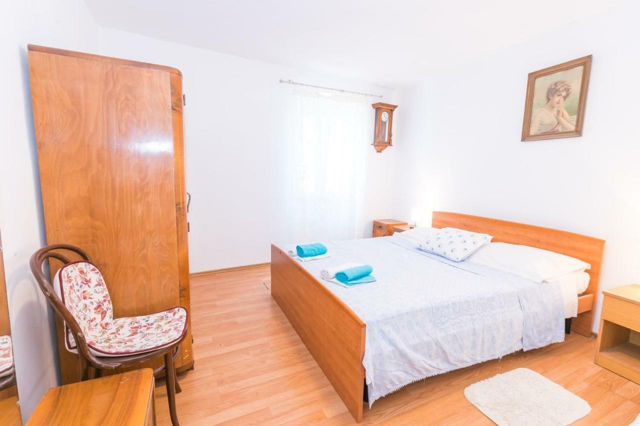 Beautiful Rustical Apt Ana In The Heart Of Rovinj Exterior foto
