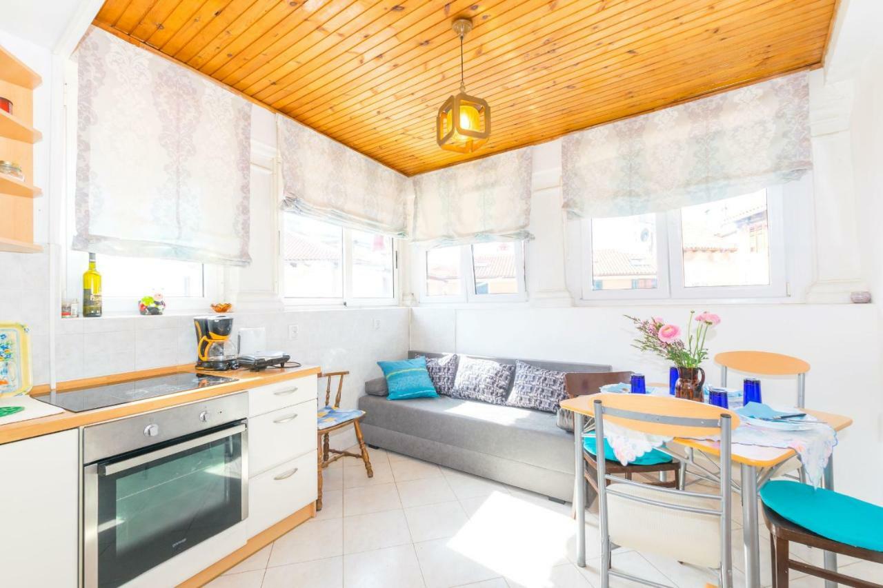 Beautiful Rustical Apt Ana In The Heart Of Rovinj Exterior foto
